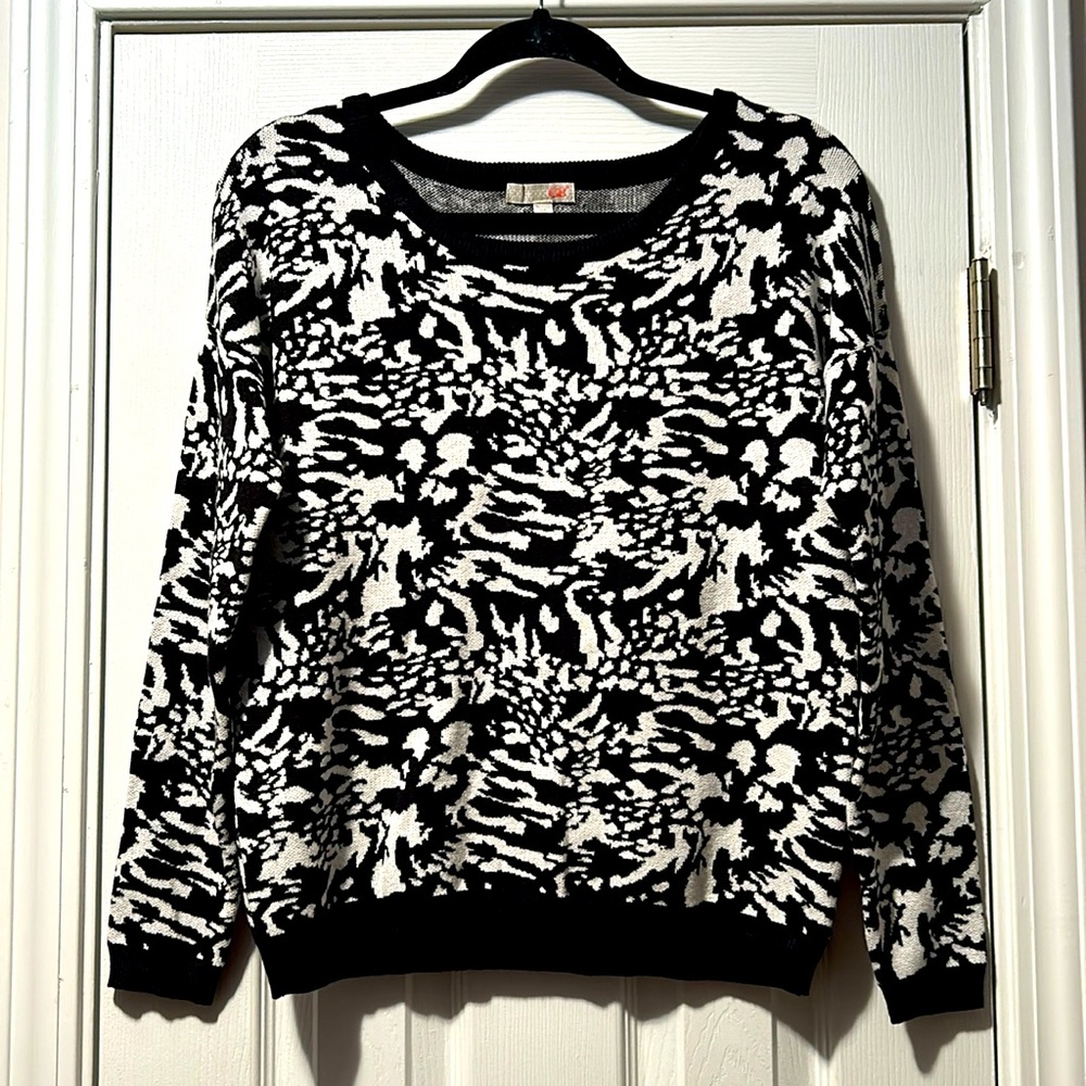 🖤Gianni Bini Black & White Long Sleeve Sweater Top
